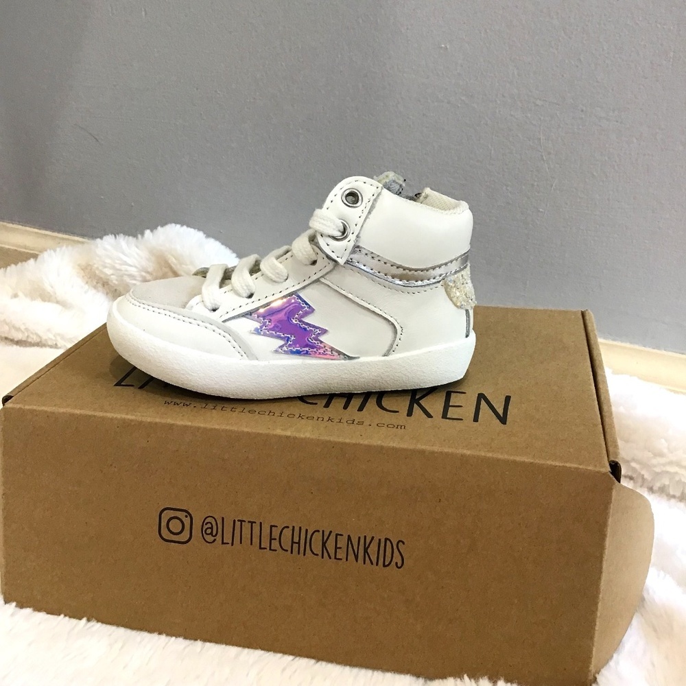 NWT Little Chicken Toddler Girls Size 5 Mercury High Top Sneaker White Silver